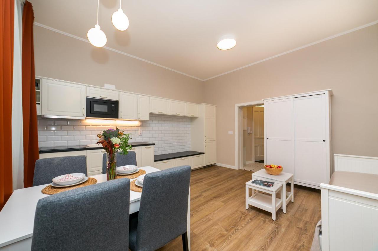 New Studio 3 - Self Check In, Parking Possible, Weekend Free Parking Bratislava Extérieur photo